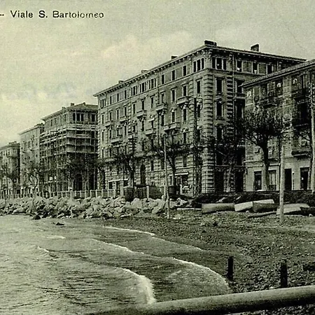 La Casa Nel Viale La Spezia